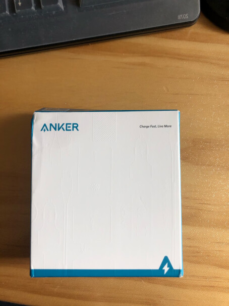 Anker安克 苹果充电器Nano PD20W快充头MFi认证1.2米数据线套装 兼容iPhone1这个和安克其他快充套装有什么区别？