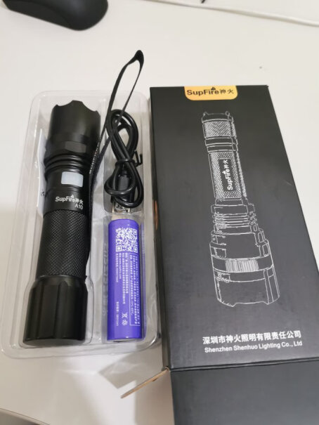 神火A10强光手电筒LED远射家用户外骑行USB充电a10和x60哪个好？