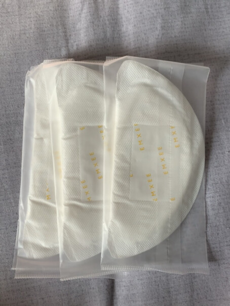 嫚熙喂奶防溢乳垫溢乳贴防测100超薄哺乳期使用怎么样？曝光配置窍门防踩坑！
