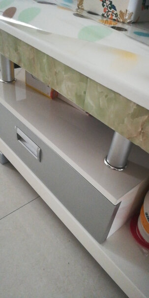 晴画厨房防油贴纸能贴木板上面吗？