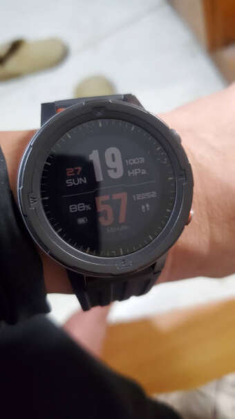 咕咚跑步精灵（黑色）我就问问大家用这个手表x3到底有没有监测睡眠的功能？我的开了自动检测睡眠一直只同步心率数据。