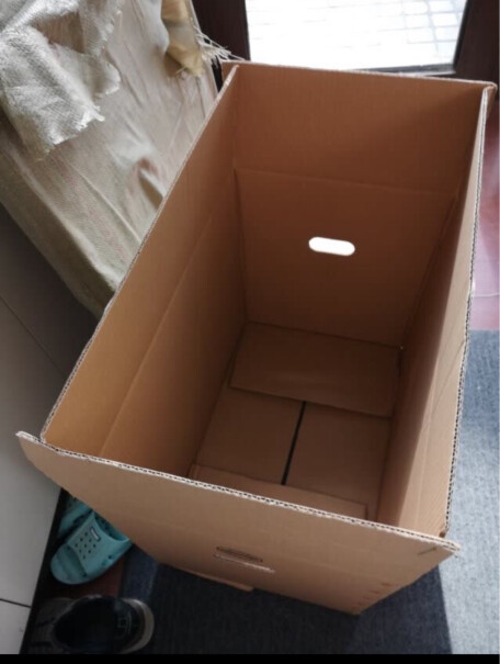 清野の木搬家纸箱这个箱子 有多高？