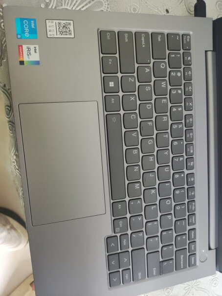 ThinkPadi5-13500H你们触摸屏翘起没？
