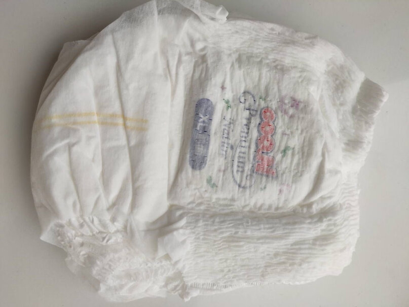 大王GOON天使自然之恩纸尿裤为啥和店里的不一样，起坨太严重了，11月1号买的，刚打开用，太难用了，买到假货了吧？