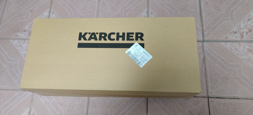 KARCHER德国卡赫电动拖把拖垃板有起泡很多吗？