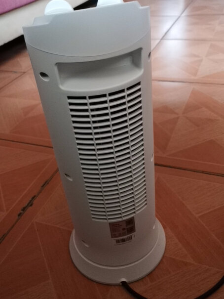美的取暖器暖风机放30平的客厅可以吗？