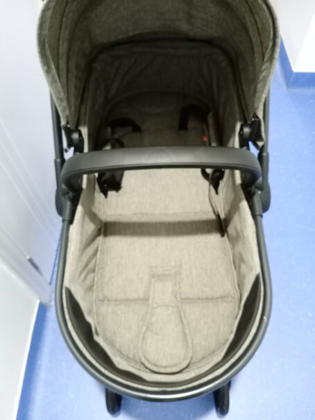 gb好孩子婴儿推车新手妈妈请教大家买了这种婴儿车，还需要买婴儿床吗？