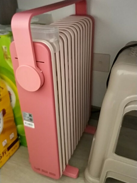 美的取暖器这款粉色多大卧室可以使用？