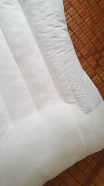 富安娜家纺圣之花枕头芯颈椎枕草本枕芯里面是两个装吗，质量怎么样？