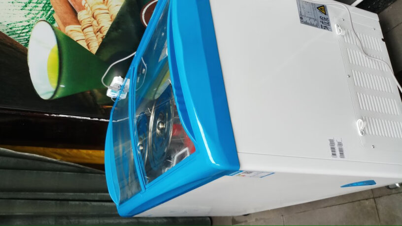美的Midea立式单门家用商用展示柜冷藏饮料茶叶保鲜柜在冷藏的情况下会不会接霜？