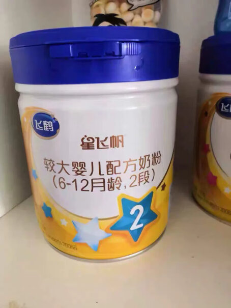 飞鹤星飞帆较大婴儿配方奶粉有没有买两桶一桶腥一桶甜？？味道不一样的啊？？