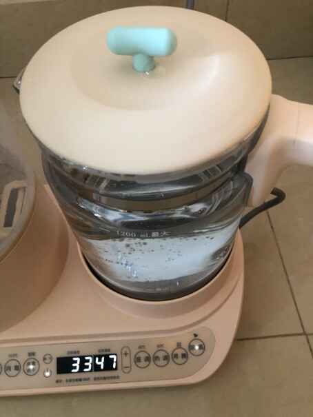 小熊恒温水壶调奶器1.2L请问这款和小白熊恒温调奶器哪个实用？也想用恒温的喝热水。