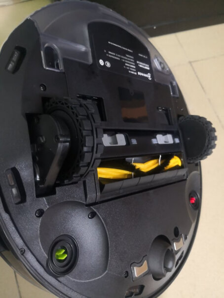 科沃斯扫地机器人N9+&擦窗机器人W880组合套装科沃斯的充电底座多高呀？