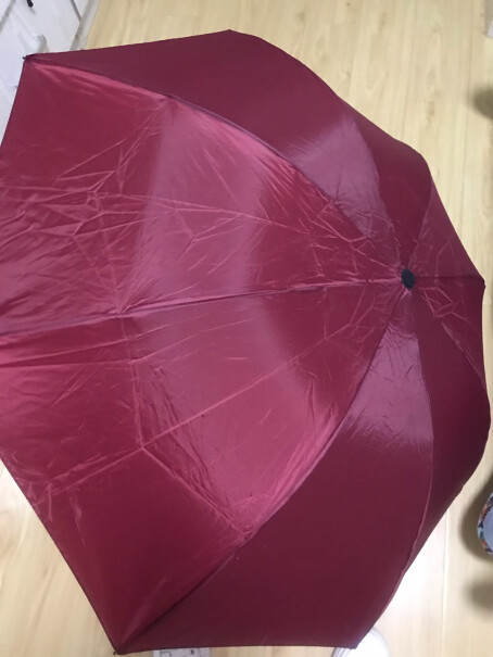 天堂伞雨伞三折叠便携易甩干商务晴雨伞男女暴雨会打进来吗？