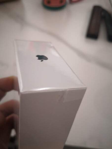 Apple苹果原装鼠标年无线蓝牙妙控鼠标蓝牙妙控鼠标表面钢化玻璃为什么会左右晃动？