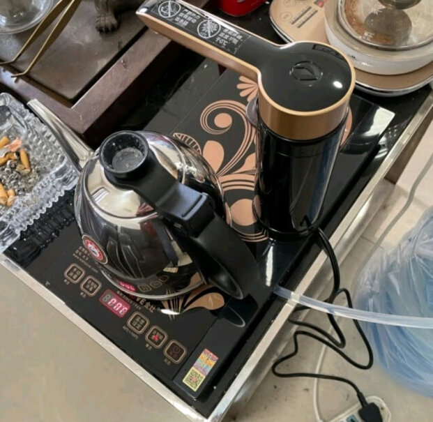 金灶全智能自动上水电热水壶电茶壶全自动上水壶电茶炉您好！请问这种热水电茶壶可以直接接净水器吗？