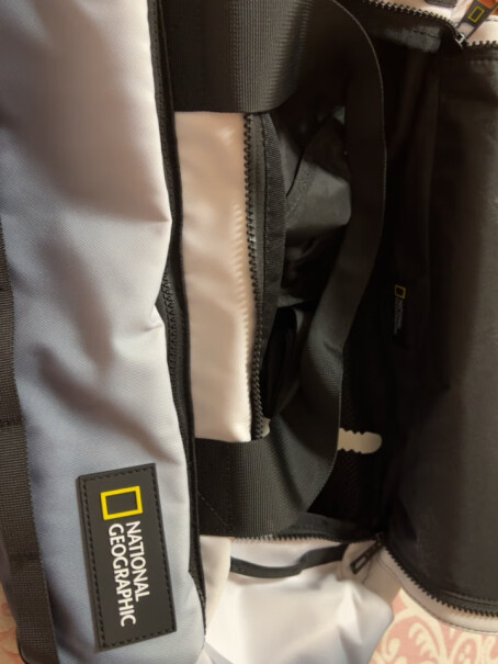 NATIONAL GEOGRAPHIC旅行包国家地理NationalGeographic健身包运动训练包男女大容量出差手提旅行包行李包好用吗？评测比较哪款好？