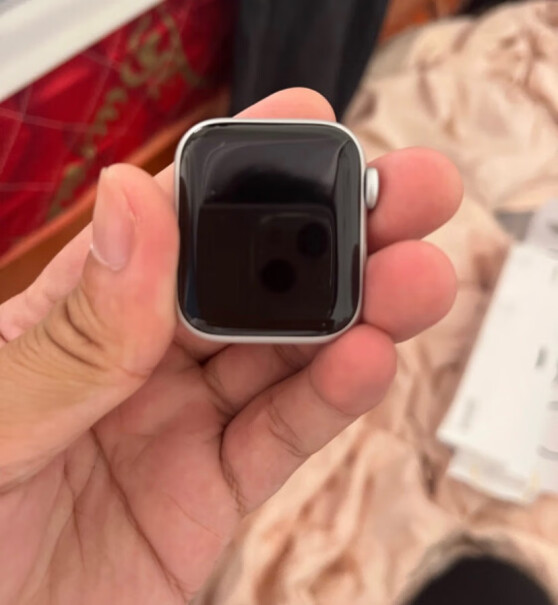 Apple Watch SE 2022款手表可以看电视吗？？