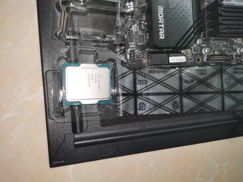 CPU英特尔Intel12代酷睿i7-12700怎么样？深度剖析功能区别？
