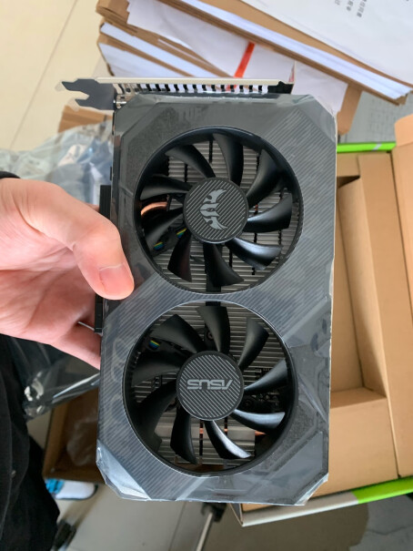 华硕 GTX1650 4G电竞显卡溢价翻倍，确定要买？