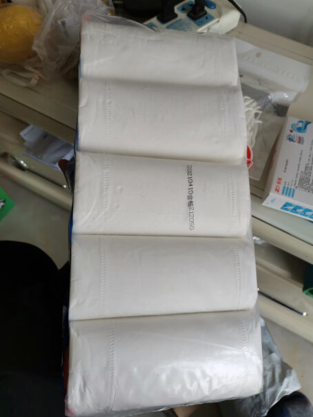 维达（Vinda）卷纸维达拼购无芯卷纸实芯卷纸手纸厕纸卫生纸巾真的好吗！评测哪款质量更好？