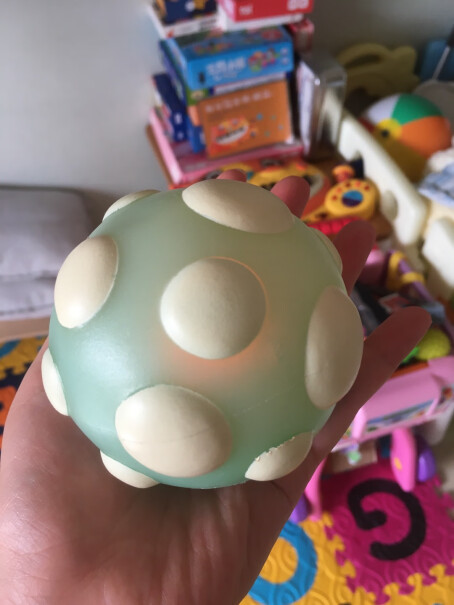 儿童玩具球比乐B.Toys玩具球婴幼4合1安全环保发光功能球套装礼物入手评测到底要不要买！哪个更合适？