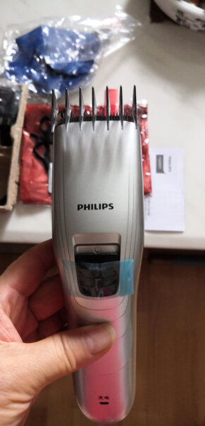 飞利浦理发器家用电推剪成人儿童充电式电推子电动理发剪充满电可以用多久？