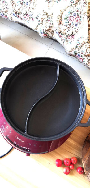 铸味火锅这锅可以几个人同时用餐？