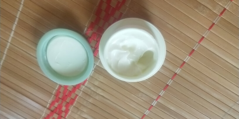 强生婴儿多肽牛奶营养霜60g宝宝面霜很香吗？