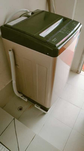 海信Hisense波轮洗衣机全自动8公斤大容量这款洗衣机外壳是什么材料的呢？