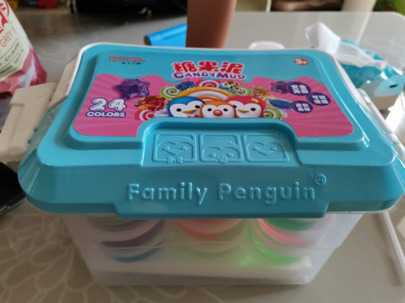 亲子企鹅水晶泥起泡胶粘土彩泥史莱姆diy儿童玩具生日礼物这个产品有CCC认证吗？