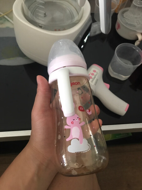 贝亲Pigeon婴儿奶瓶我想问问你们配件哪里买的，重力球和吸管？