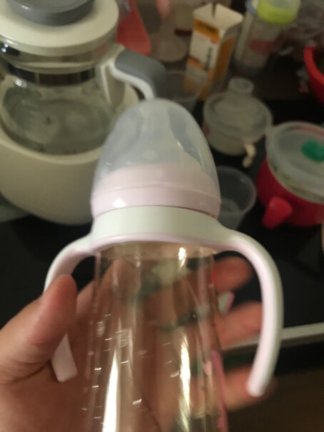 贝亲Pigeon婴儿奶瓶为什么没有吸管？