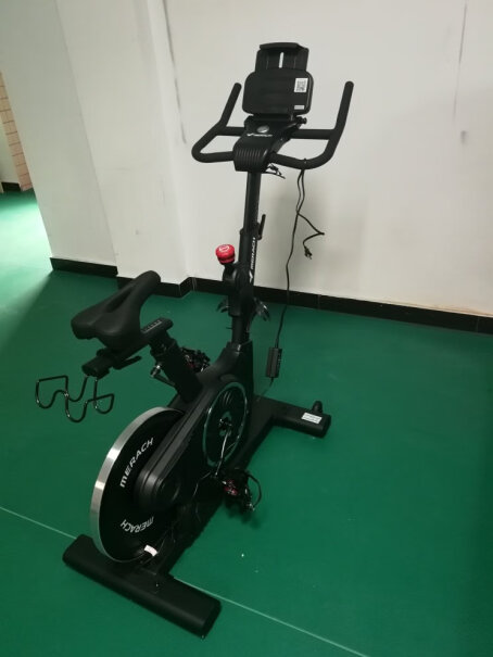 麦瑞克磁控动感单车智能健身车家用商用静音运动健身器材这款品质如何？跟健身房那种大阻力的相比呢？