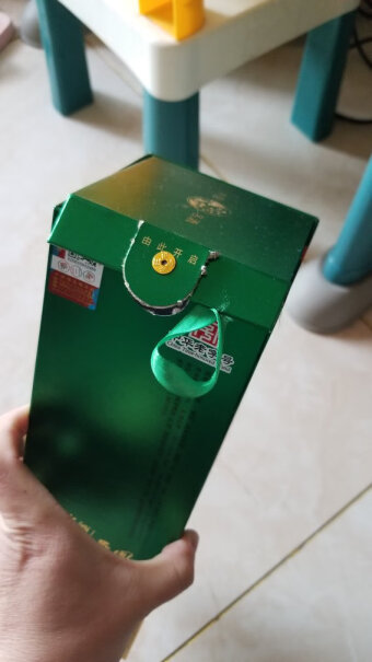1964珍藏版凤香型有能隔着盒子就能闻到酒味的吗？