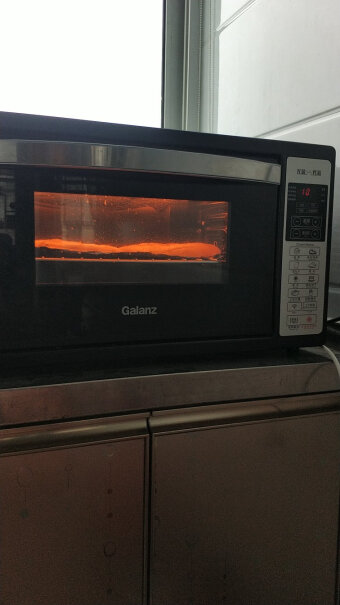 格兰仕全自动智能电烤箱家用带热风循环吗？