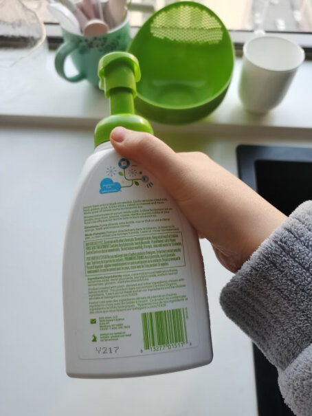 甘尼克宝贝奶瓶清洗剂无香款473ml清洁剂尼克果蔬餐具没有中文标识的吗？
