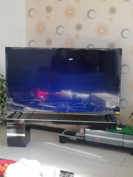 65英寸金属全面屏问问大家这电视能不能直接对着电视语音呼唤？