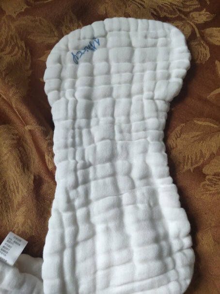 迪士尼宝宝新生儿全棉尿布12层加厚免折水洗纱布尿片会侧漏吗，兜尿效果好不好，吸水性怎么样？