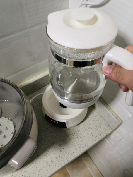 新贝恒温水壶婴儿恒温调奶器为什么要至少放600毫升的水？