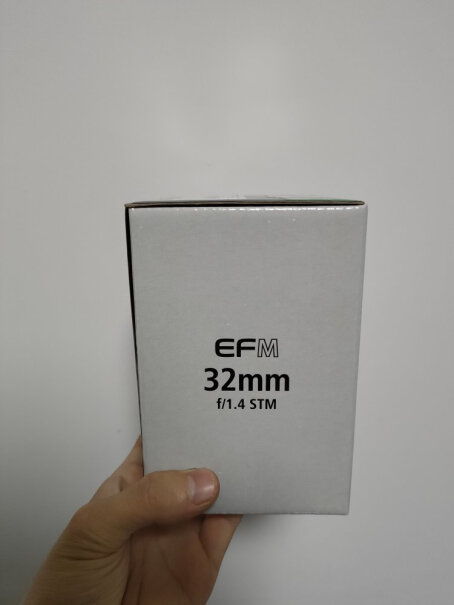 佳能EF-M 32mm定焦镜头M5机身 想买个11-22 有必要再搭配个定焦吗？