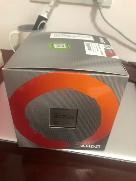 AMD 锐龙5 3600X CPU内存买的名人堂大师4000，x570的板子，这款u能支持到多少啊？