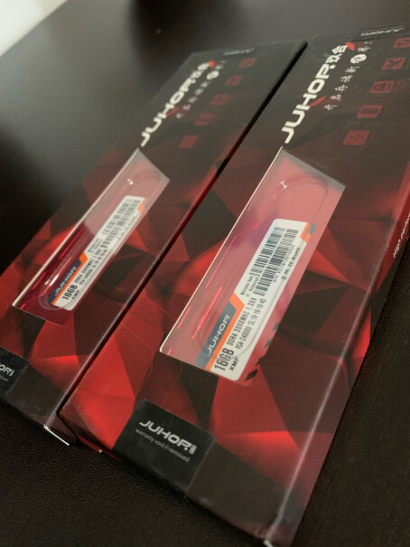 玖合(JUHOR) 16GB DDR4内存条和贼船3000的条子兼容吗？