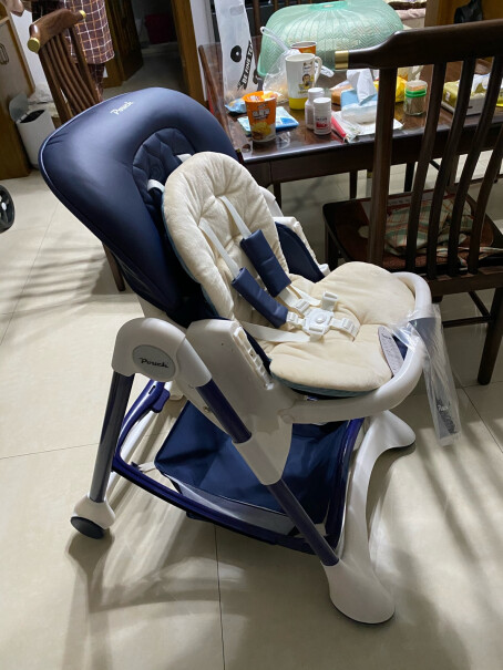 帛琦Pouch宝宝餐椅京东的物品真的是一天一个价，要不要这样，欺负人不！