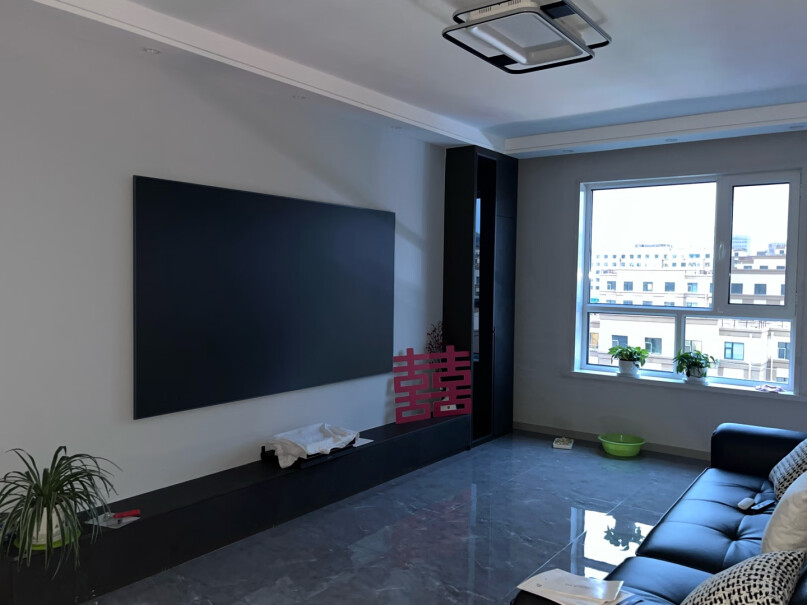 峰米激光电视C2：家庭影院投影仪离墙起算位置及投射尺寸指南？