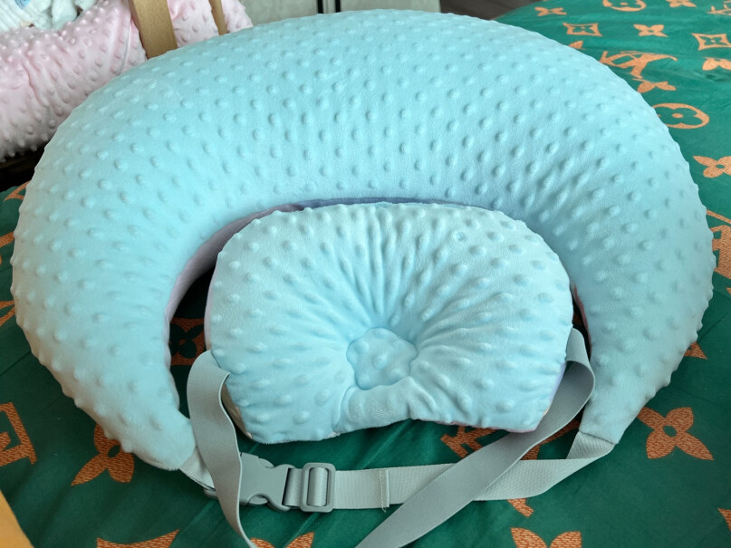 嫚熙（EMXEE）哺乳用品嫚熙哺乳枕头婴儿抱娃侧躺抱抱托坐月子护腰椅垫喂奶神器3D棉贝克街粉紫好用吗？优劣分析评测结果！