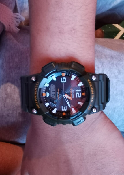 卡西欧大众指针太阳能数字双显男表这款手表值得买吗？