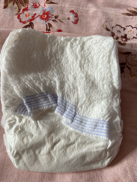 安而康Elderjoy棉柔护理垫M12片一次性成人床垫产褥垫你好，我想问问你他这个纸尿裤，里面有多少包？