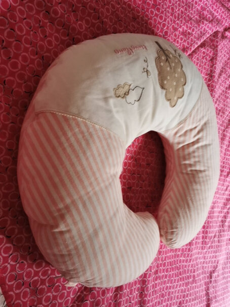 良良liangliang孕妇护腰哺乳枕竹碳U形款这个140斤的妈妈是不是用不了？腰粗卡不上？