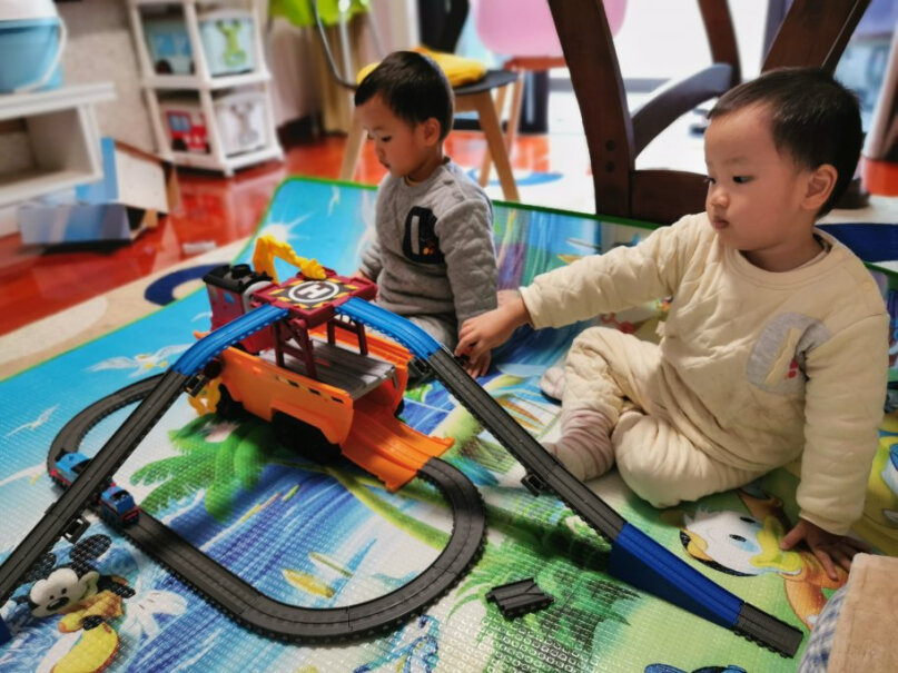 轨道-助力托马斯轨道男孩玩具礼物大师系列之美好时刻电动火车BMK93功能介绍,为什么买家这样评价！